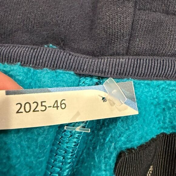 Lululemon Scuba Hoodie Vest - Picture 7 of 9